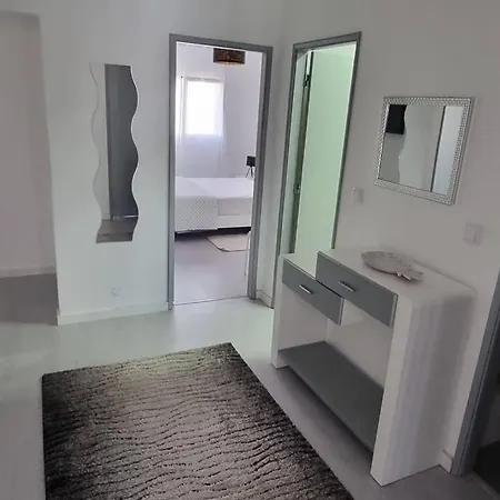 Palomar Apartment